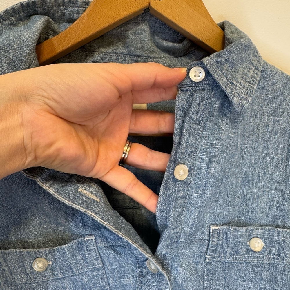 Women’s Dockers Light Blue Denim Button Down Shirt Size Petite Small - Picture 5 of 14